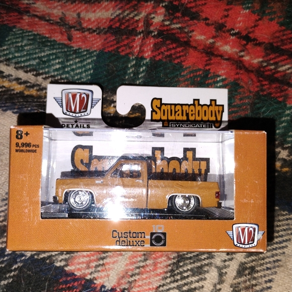 M2 Machines Square Body Syndicate 1979 Chevrolet Custom Deluxe - Picture 1 of 7